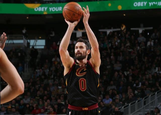 评论员中 评论员中