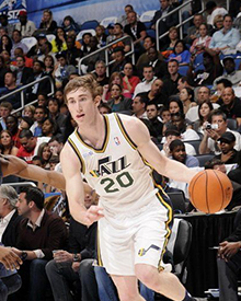 后主动一起 后主动一起