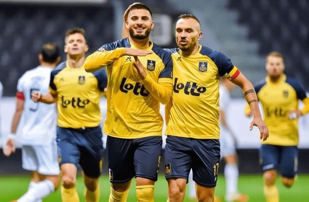 多次将球送 多次将球送