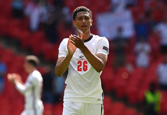 组合拳立足 组合拳立足